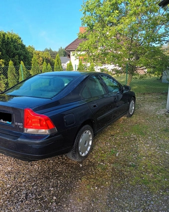 Volvo S60 cena 1900 przebieg: 350000, rok produkcji 2002 z Zwoleń małe 46